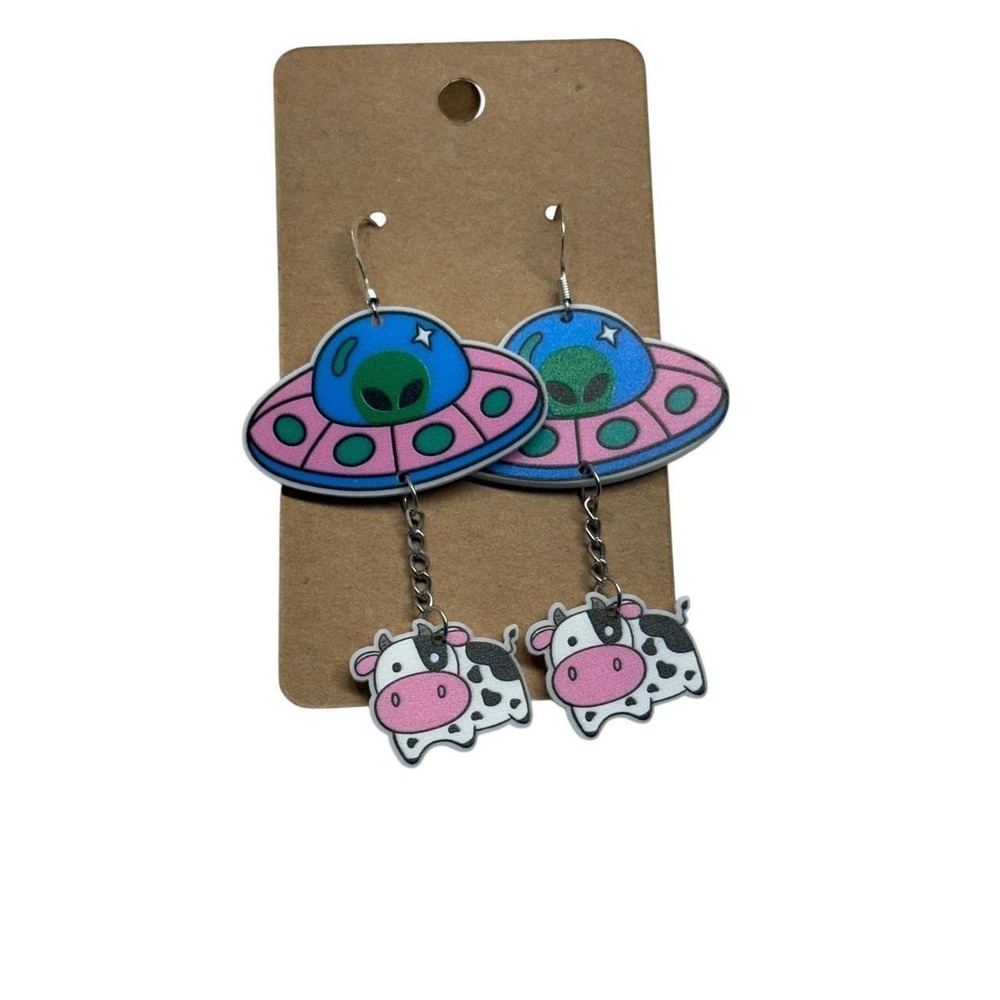UFO Alien Cow Abduction Dangle Earrings Kitsch Acrylic Jewelry